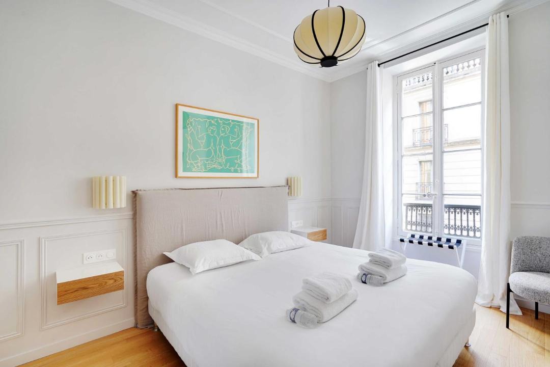Photo of Bedroom in 8th Arrondissement