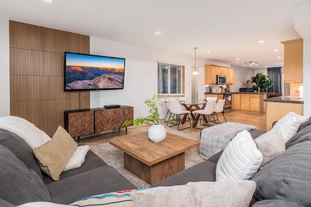Photo of Livingroom in South Scottsdale