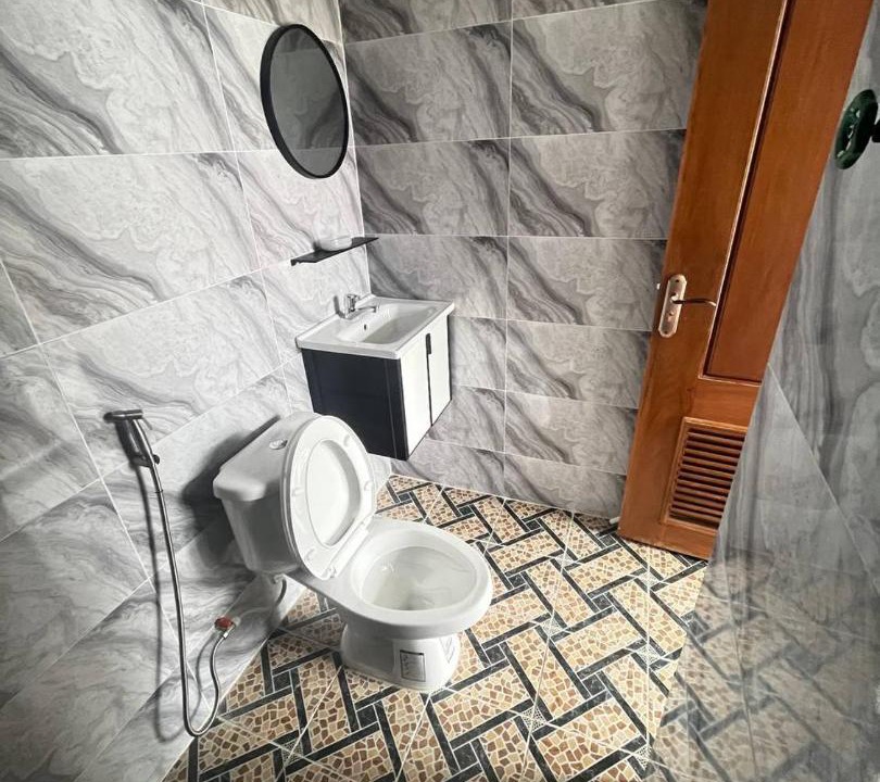 Photo of Bathroom in Chamkar Mon
