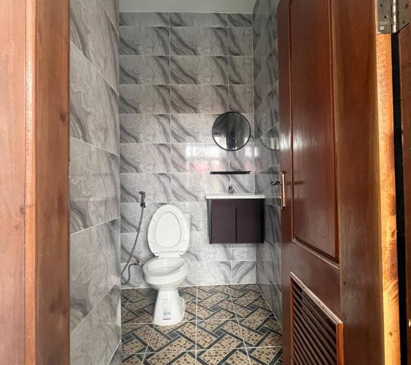 Photo of Bathroom in Chamkar Mon