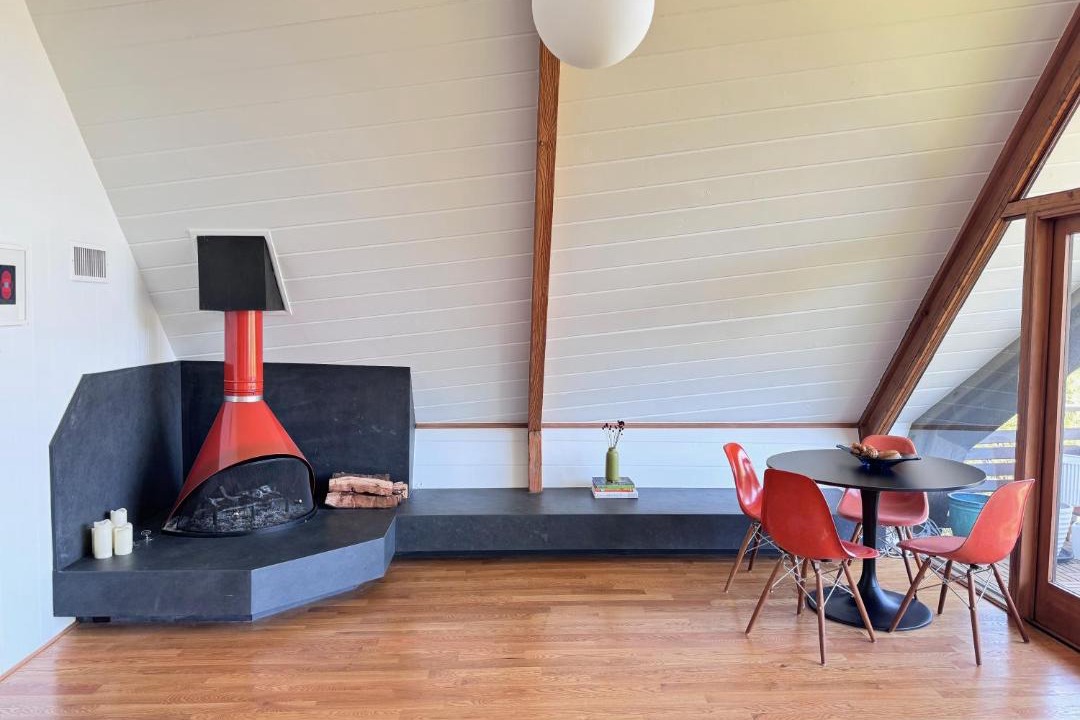Photo of Livingroom in Hollywood Hills