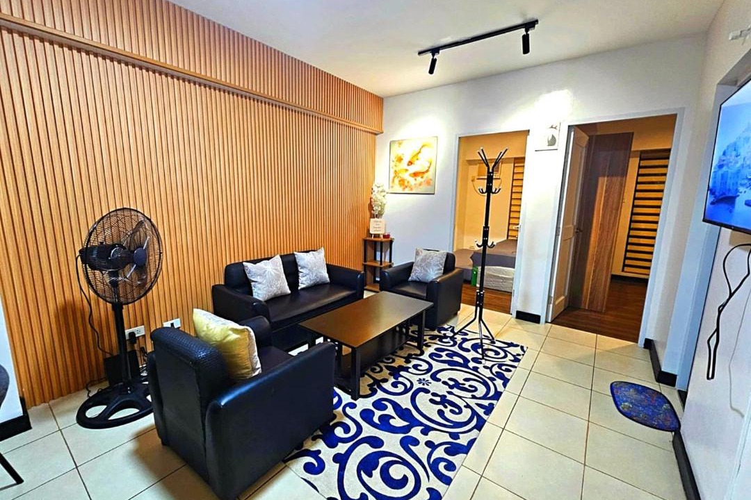 Photo of Livingroom in Highway Hills