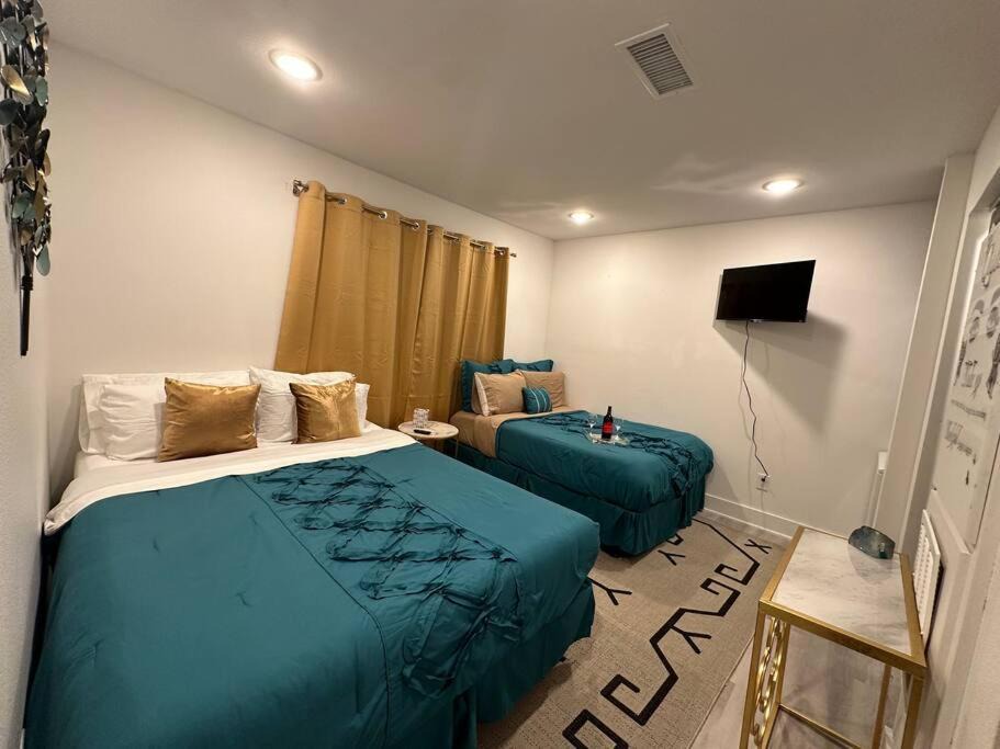 Photo of Bedroom in Peak's Suburban Addition