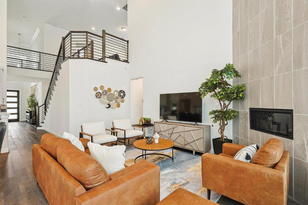Photo of Livingroom in Irving