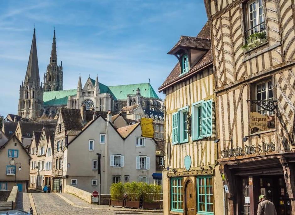 Photo of Buildings in Saint-Prest