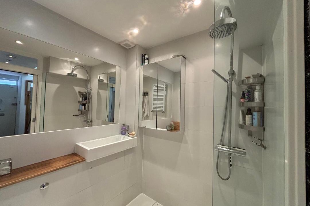 Photo of Bathroom in Homerton