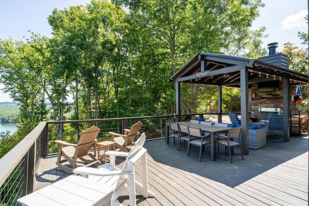 Photo of Patio Balcony in Necowa Cove