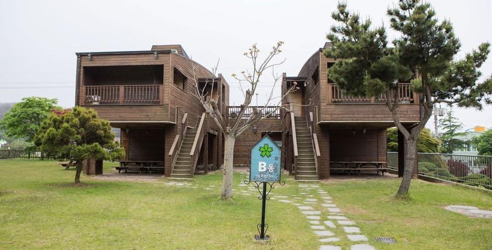 Photo of Others in Taean