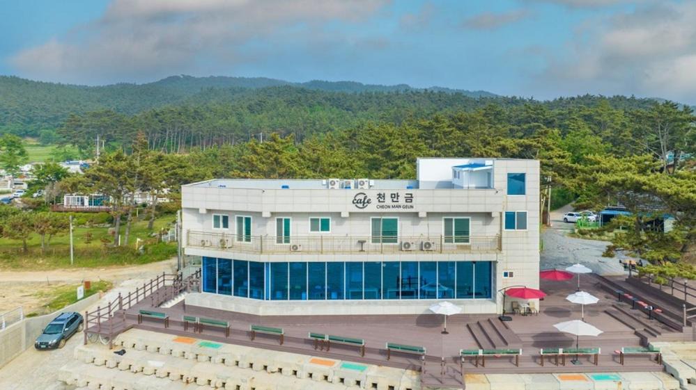 Photo of Others in Taean
