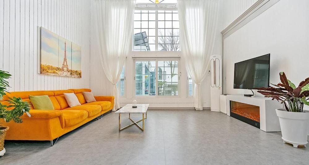 Photo of Livingroom in Ansan
