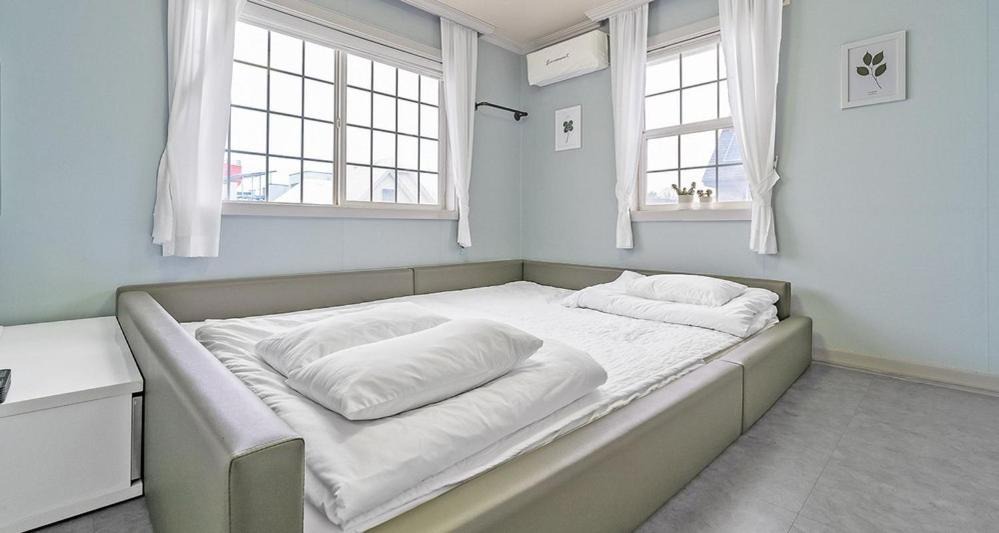 Photo of Bedroom in Ansan