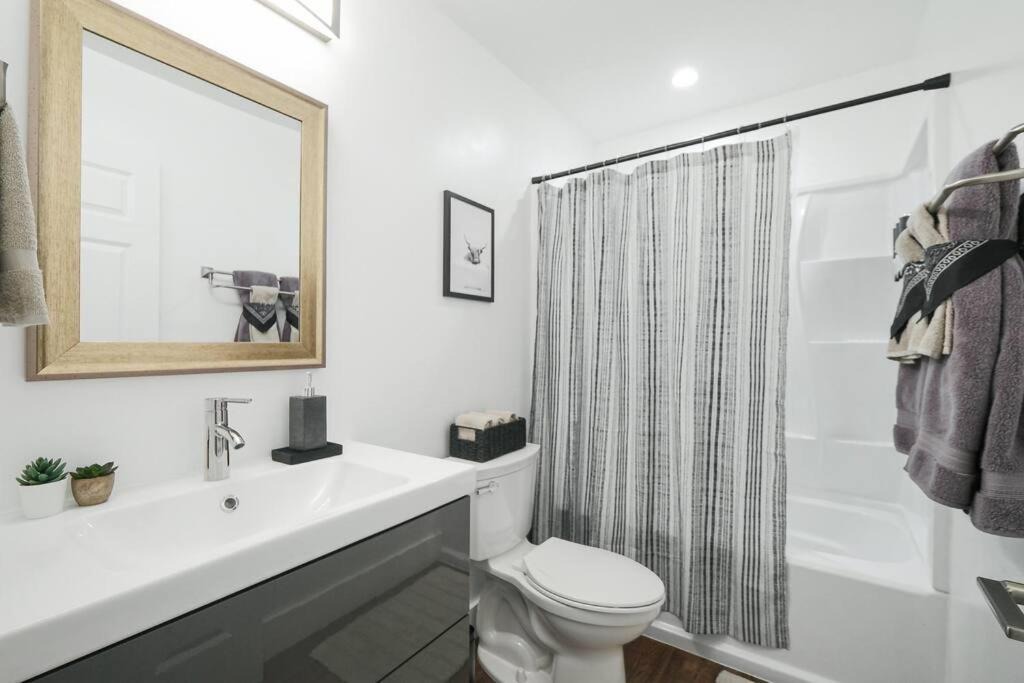 Photo of Bathroom in Hope Gardens