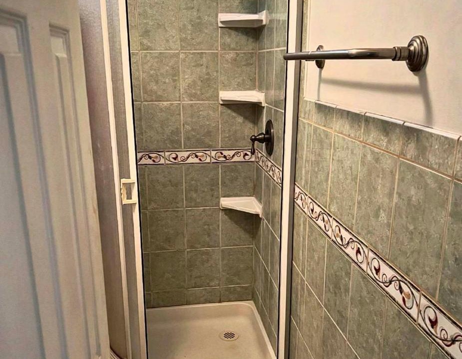 Photo of Bathroom in Del Aire