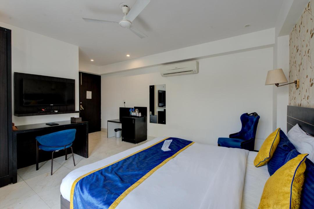 Photo of Bedroom in Sector 40