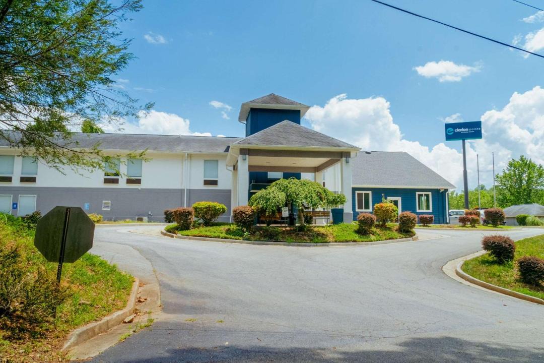 Photo of Buildings in Dillard