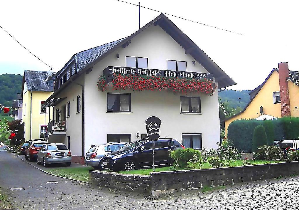 Photo of Buildings in Ernst