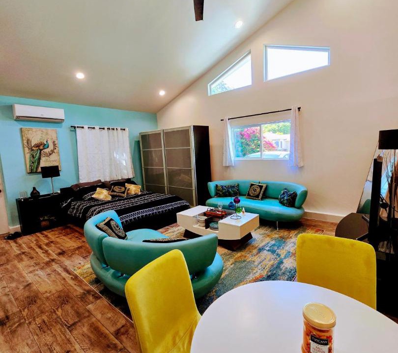 Photo of Livingroom in Reseda