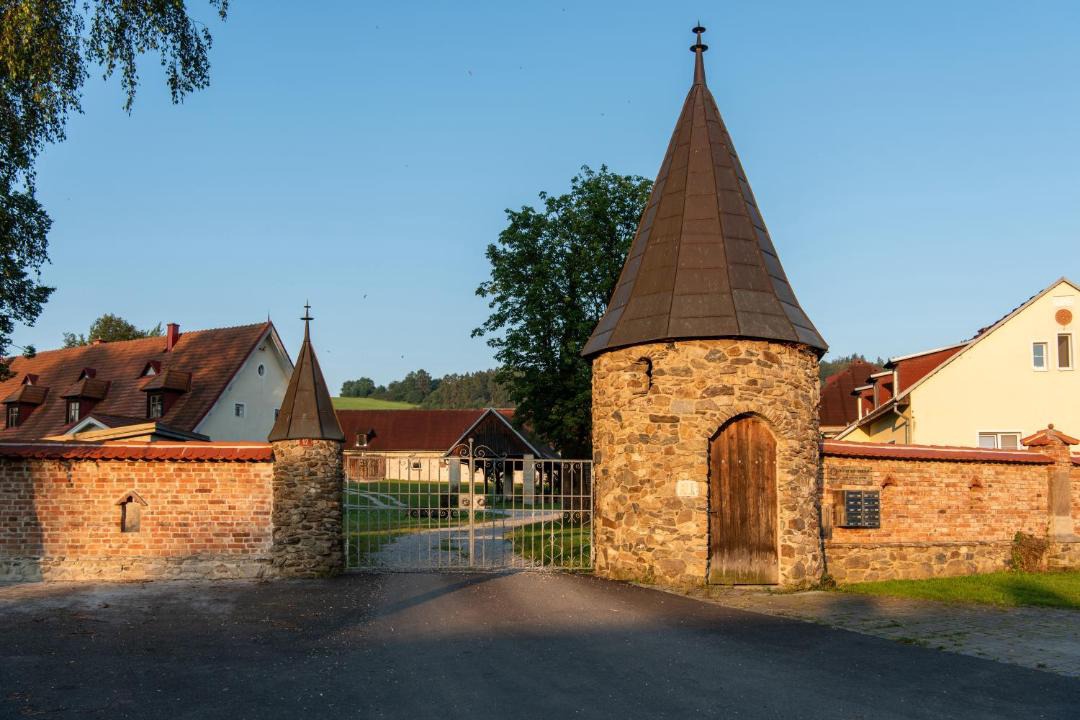 Photo of Buildings in Vrhavec