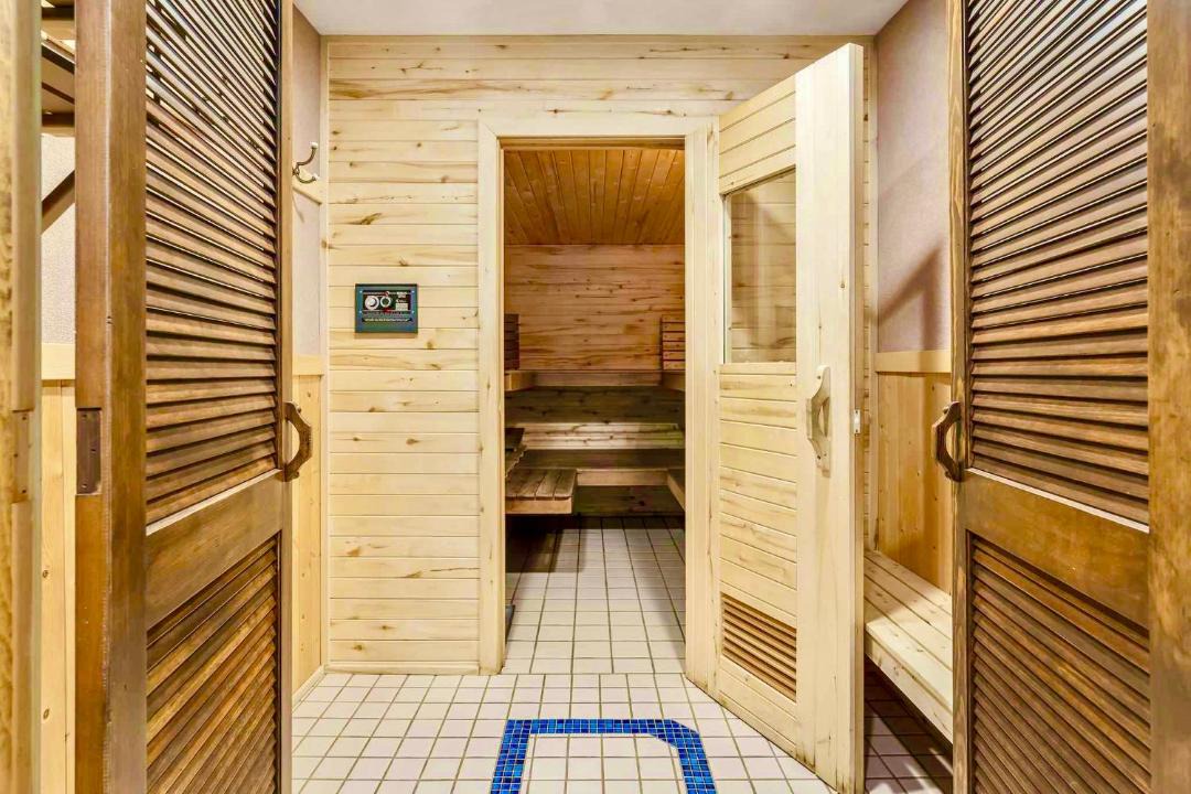 Photo of Bathroom in Round Hill Village