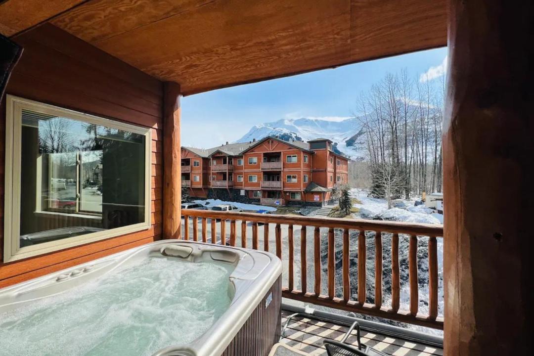 Photo of Others in Alyeska