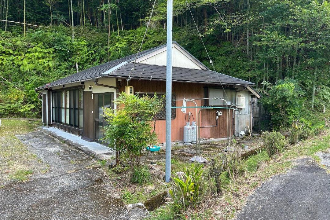 Photo of Buildings in Nachikatsuura