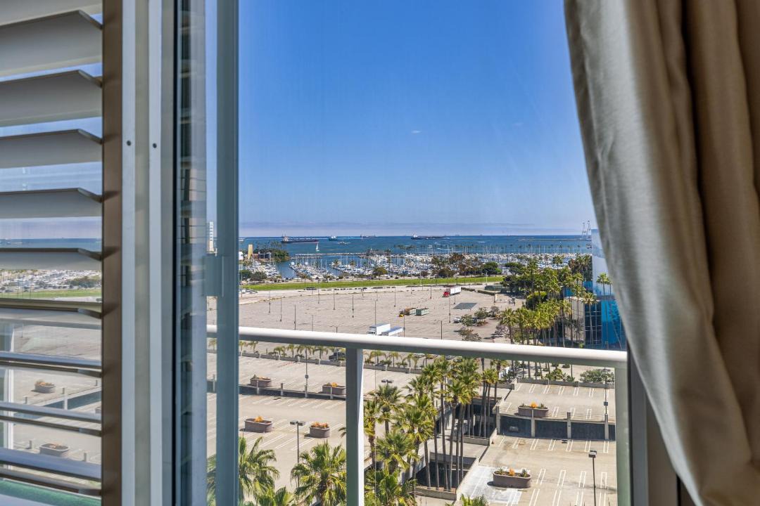 Photo of Patio Balcony in Waterfront