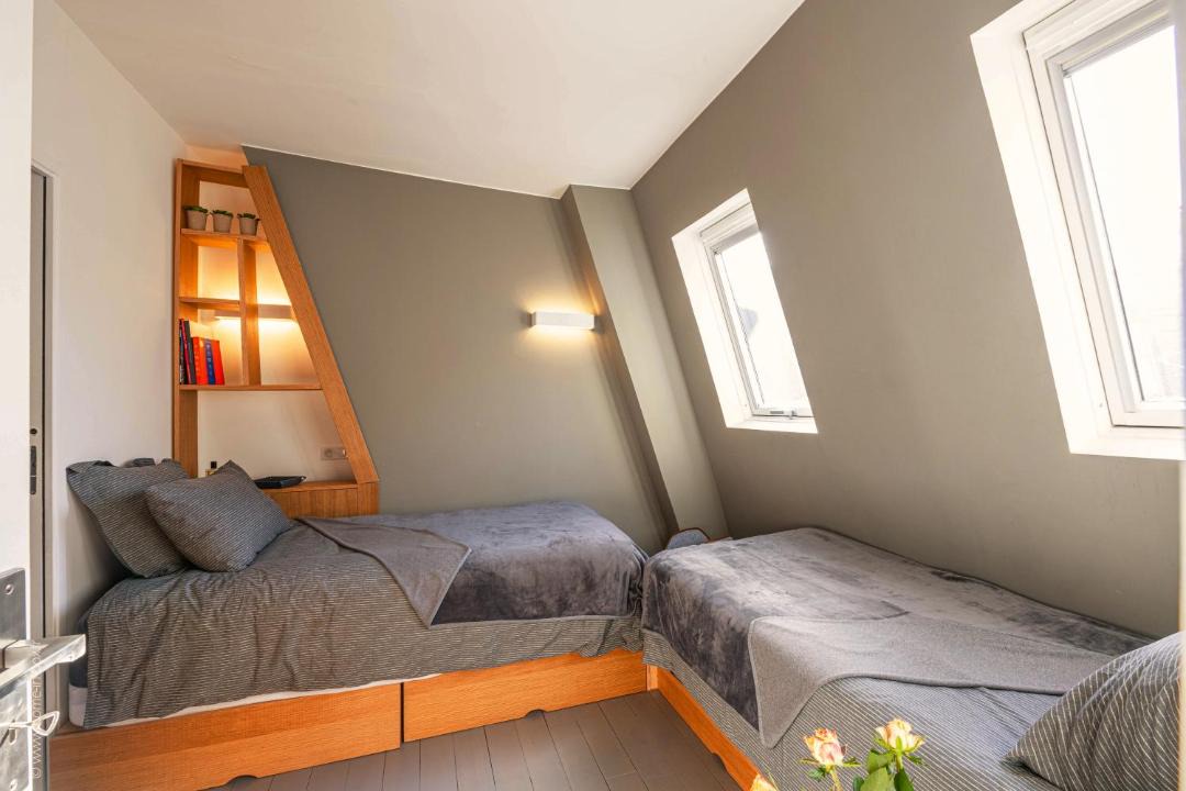 Photo of Bedroom in 8th Arrondissement
