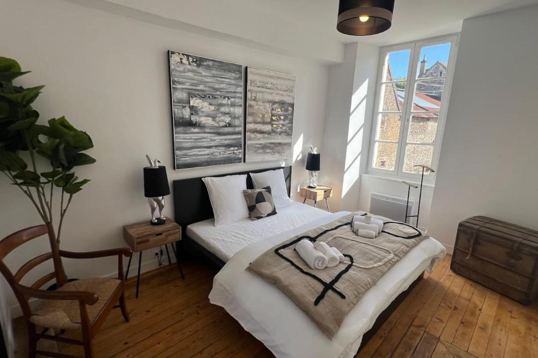 Photo of Bedroom in Mortagne-au-Perche