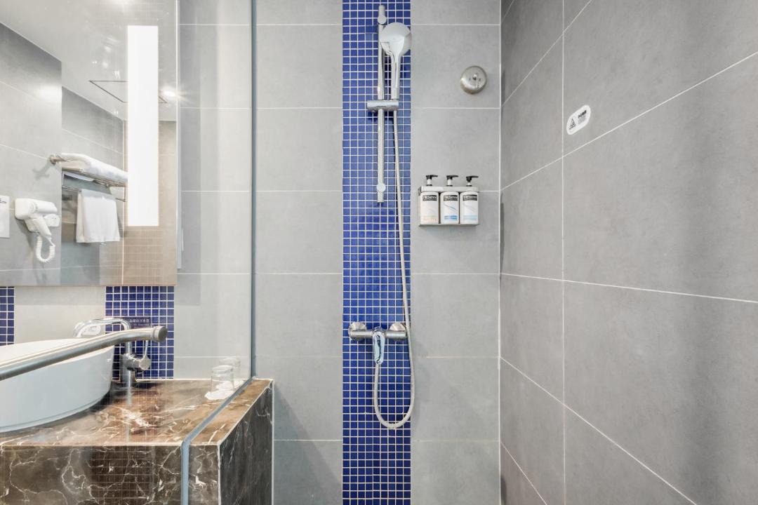 Photo of Bathroom in Ganzhou District