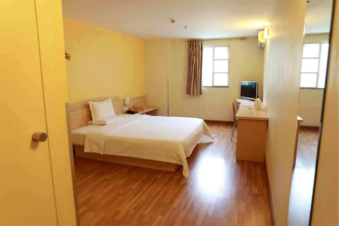 Photo of Bedroom in Maojian Qu
