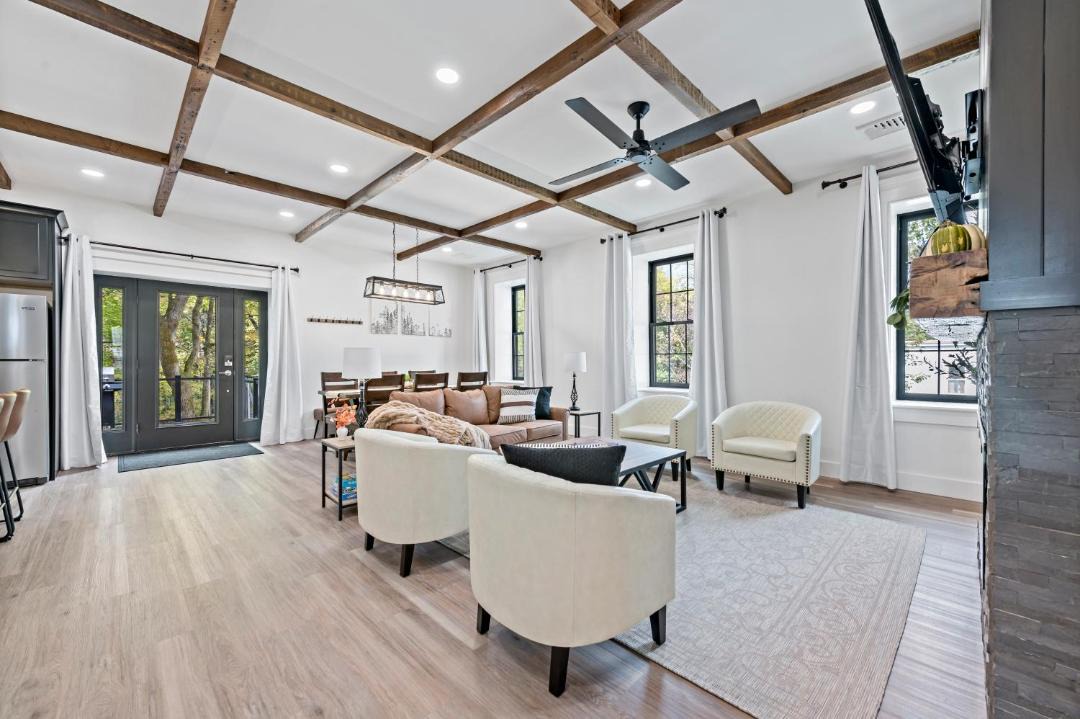 Photo of Livingroom in Port Clinton