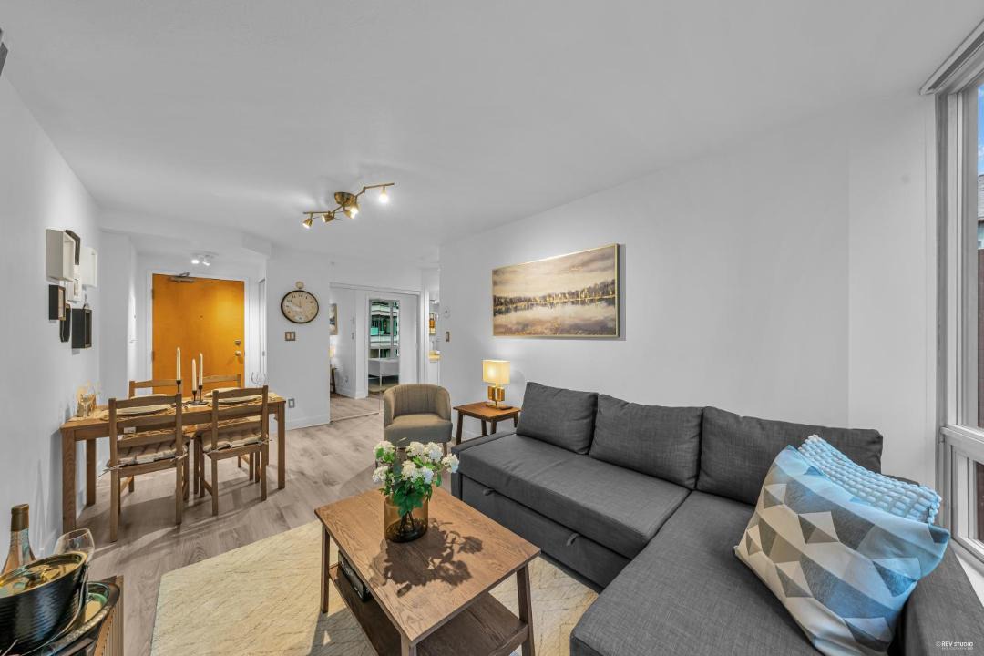 Photo of Livingroom in Coal Harbour