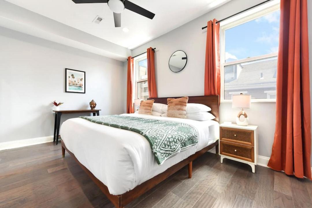 Photo of Bedroom in Lower Lawrenceville