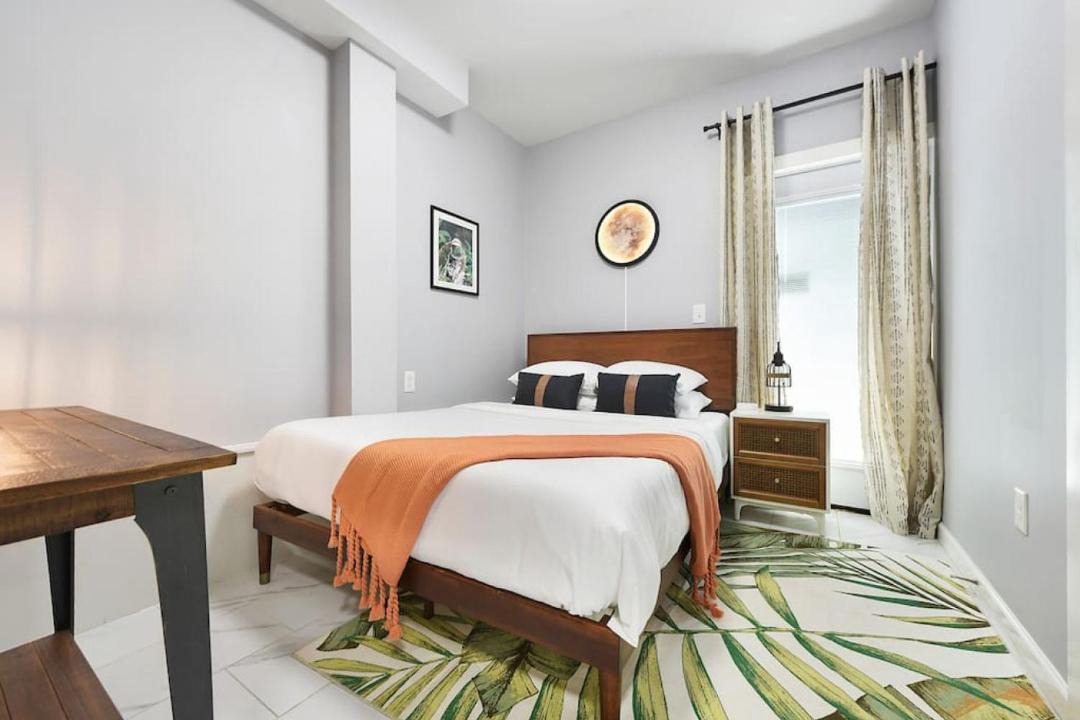 Photo of Bedroom in Lower Lawrenceville