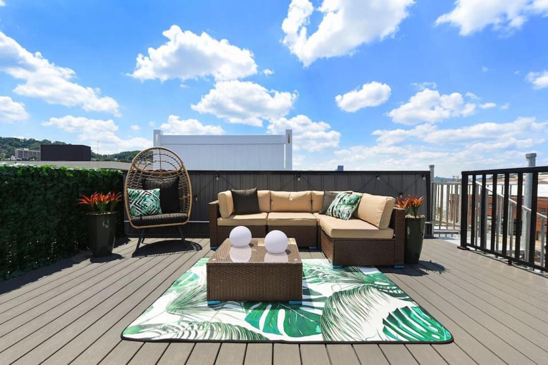 Photo of Patio Balcony in Lower Lawrenceville