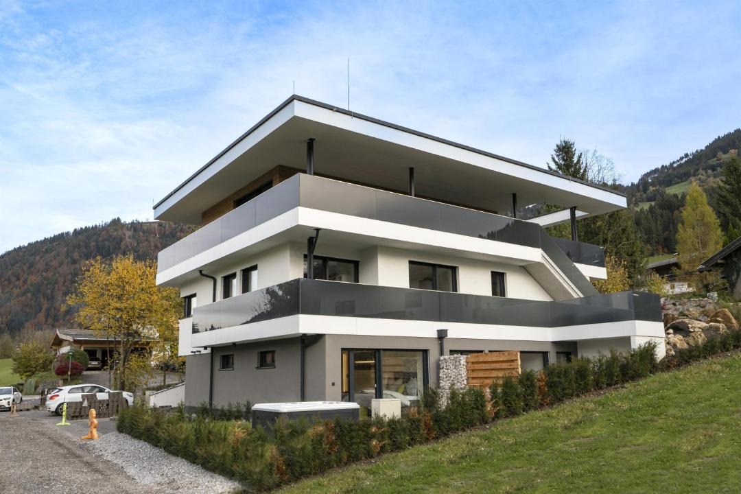 Photo of Buildings in Itter