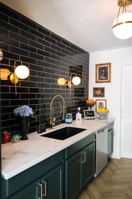 Photo of Kitchen in Turtle Creek