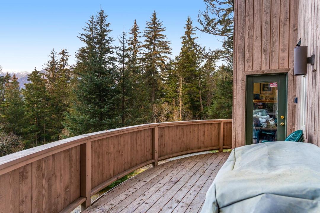 Photo of Others in Alyeska
