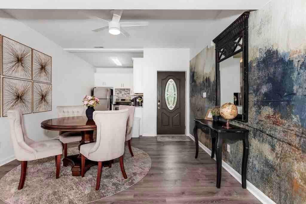 Photo of Livingroom in Huntsville