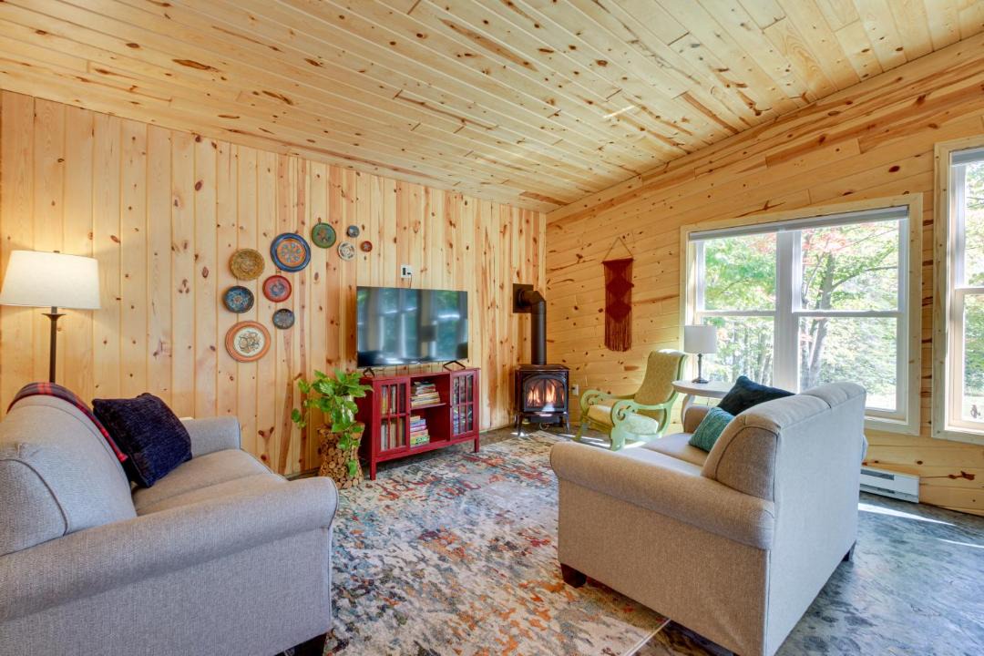 Photo of Livingroom in Deer River