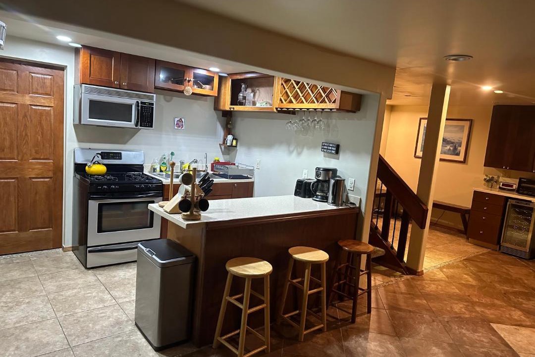 Photo of Kitchen in Old Seward - Oceanview