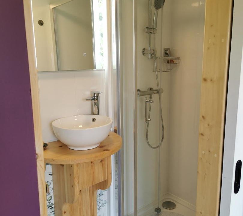Photo of Bathroom in Borris