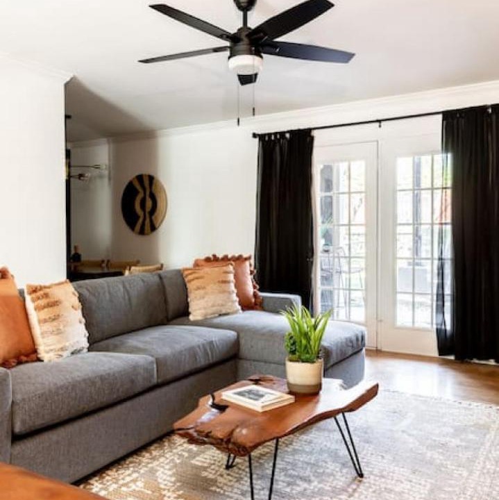 Photo of Livingroom in Rutledge Hill
