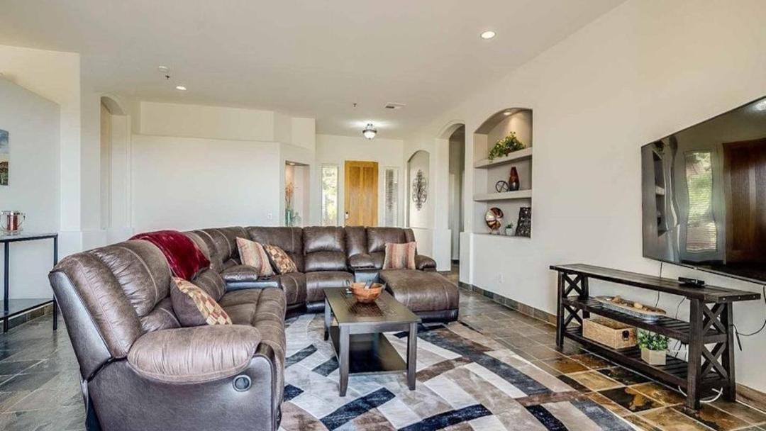 Photo of Livingroom in McDowell Mountain Ranch