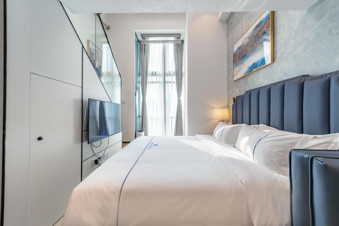 Photo of Bedroom in Huaqiang North