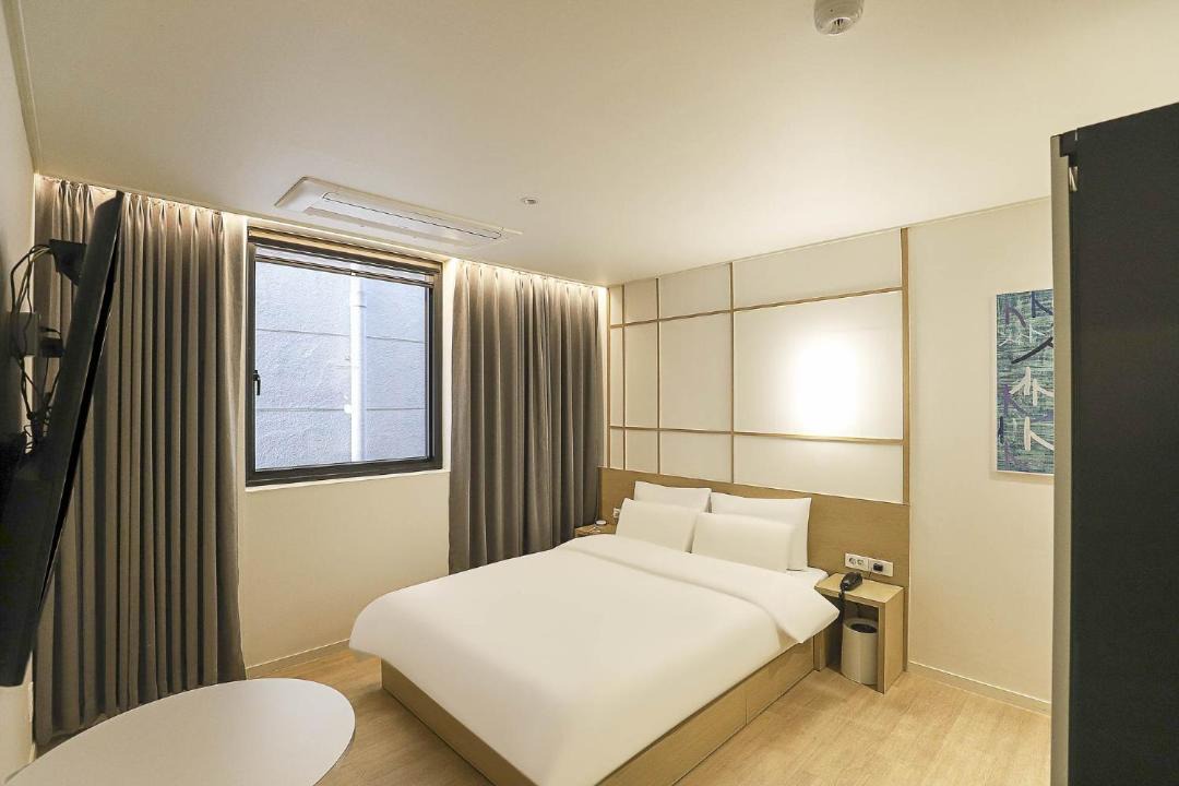 Photo of Bedroom in Bongmyeong-dong