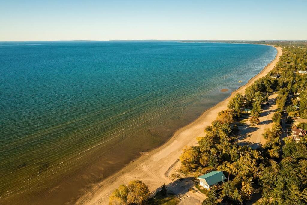 Photo of Others in Wasaga Beach