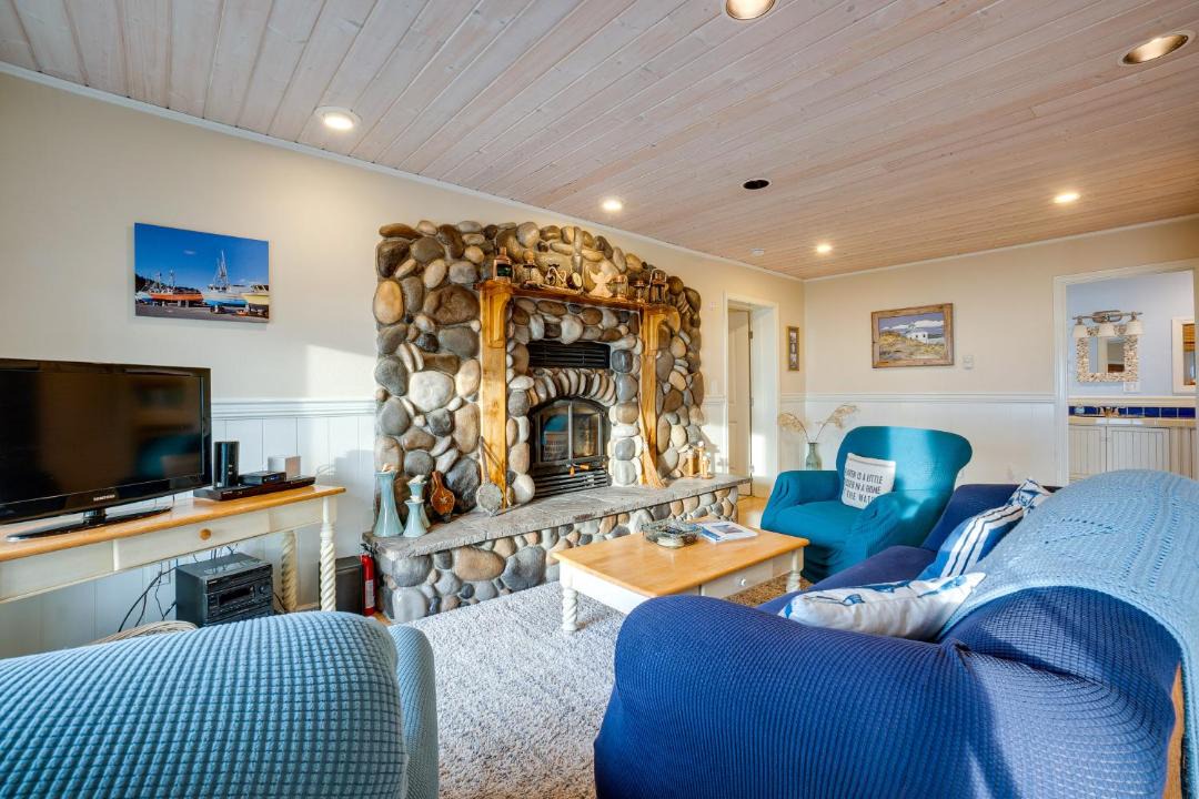 Photo of Livingroom in Port Orford