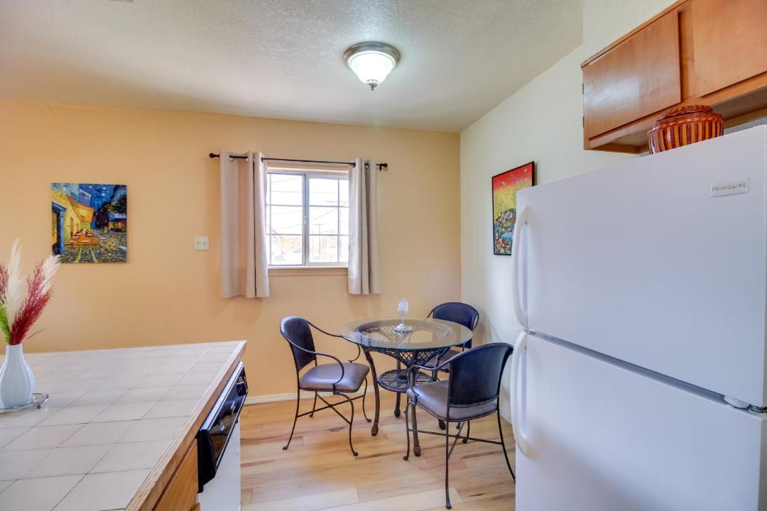Photo of Livingroom in Raynolds Addition