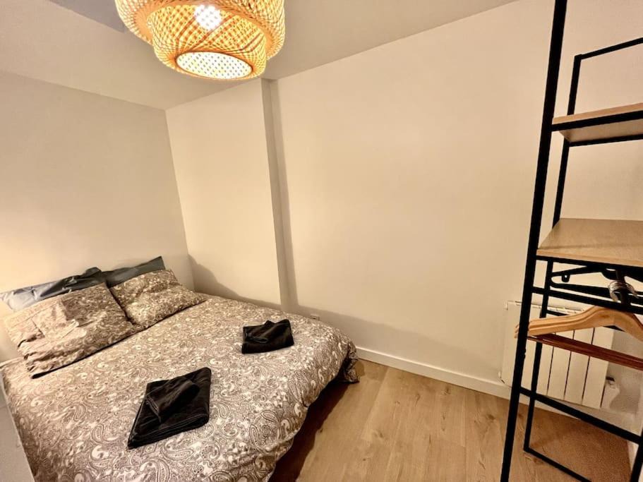Photo of Bedroom in Nansouty-Saint-Genes